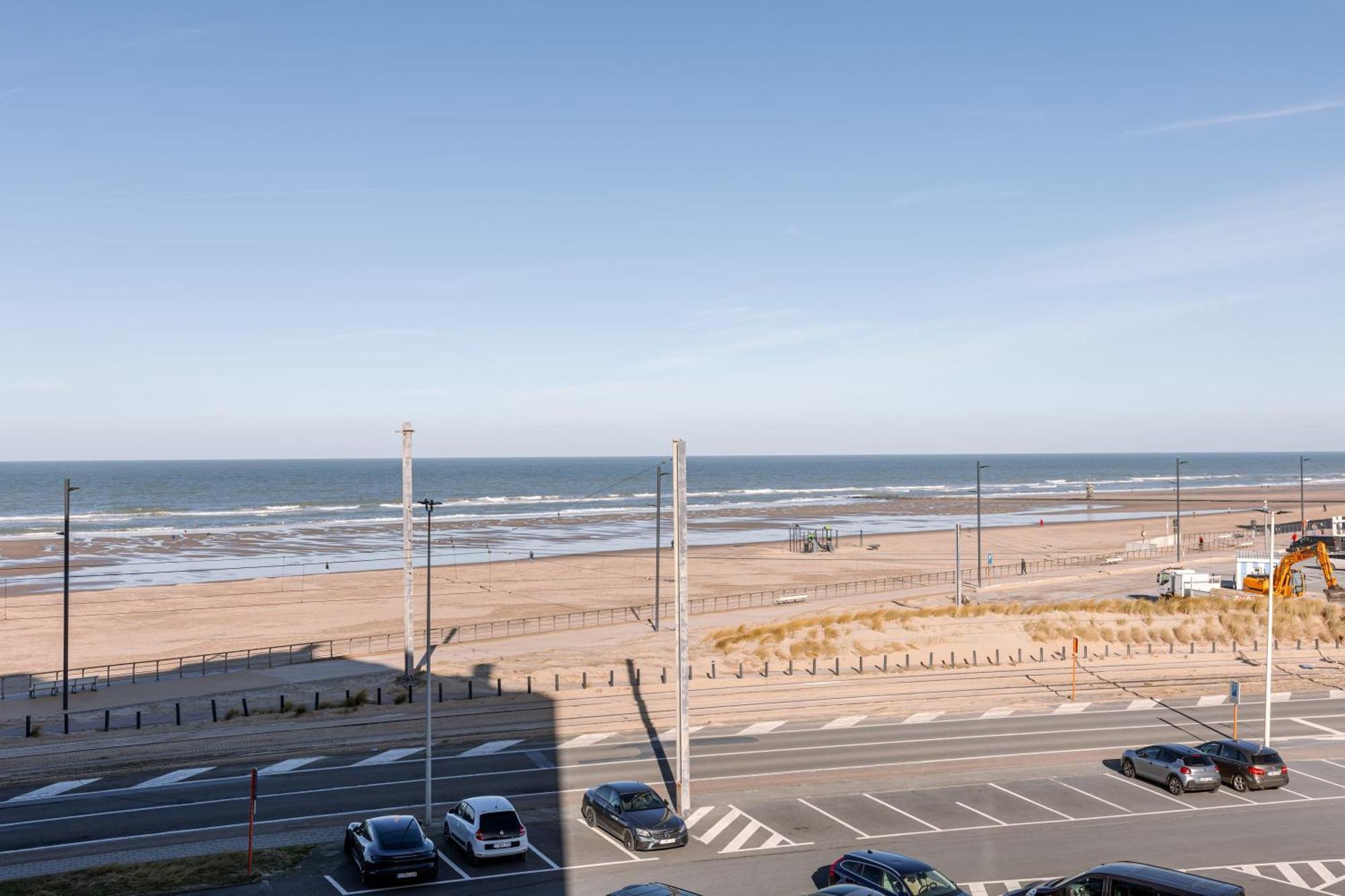 Huswell - Spacious & Modern Sea View Apartment With Garage Oostende Dış mekan fotoğraf
